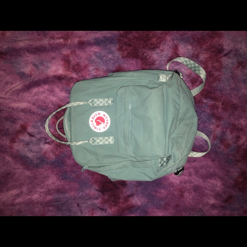 Fjallraven Kanken 13in bag